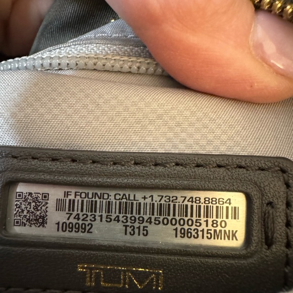 Tumi
Voyageur Siam Crossbody Bag - Picture 10 of 10